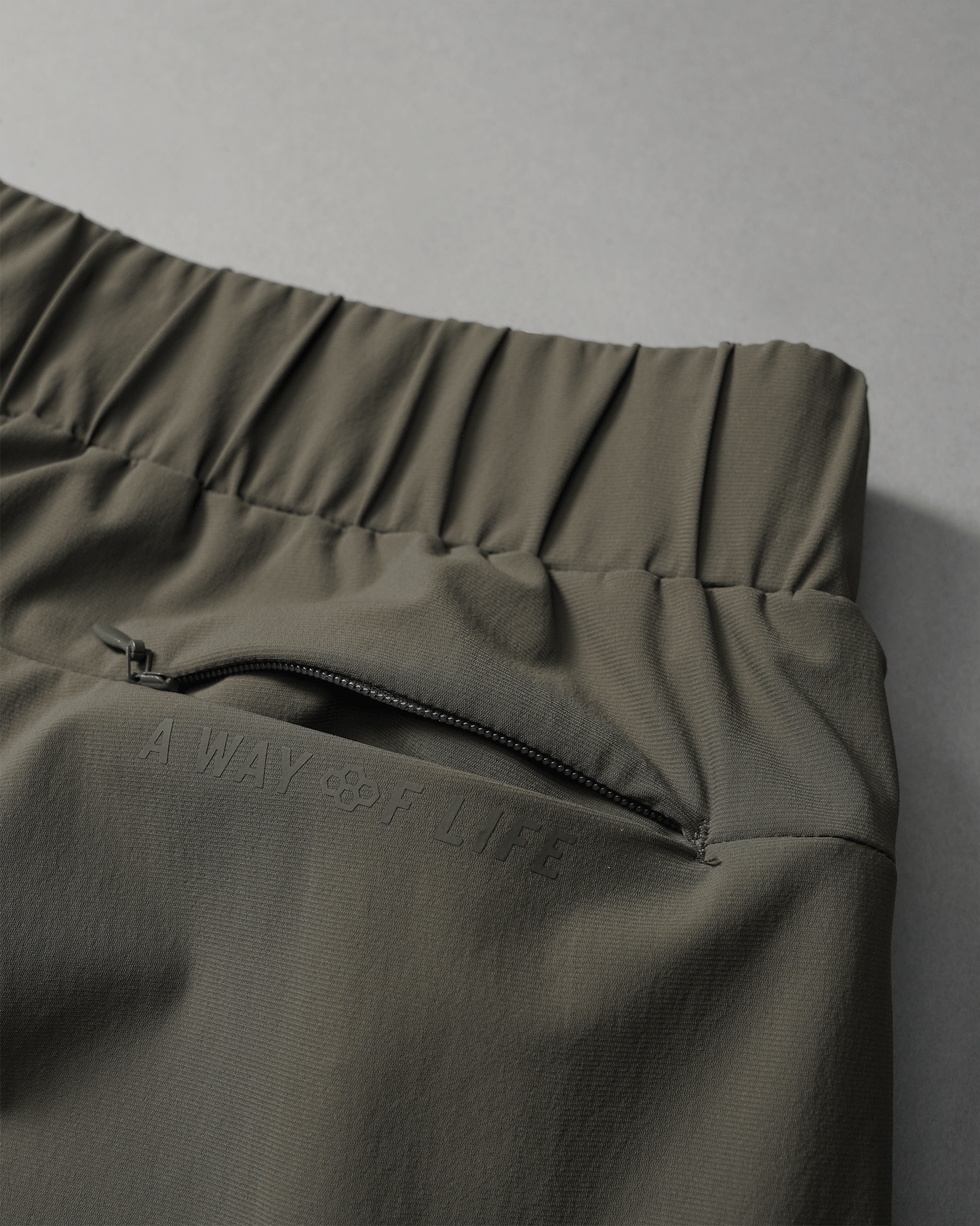 RUDIS Lightweight Tech Jogger - Dark Olive