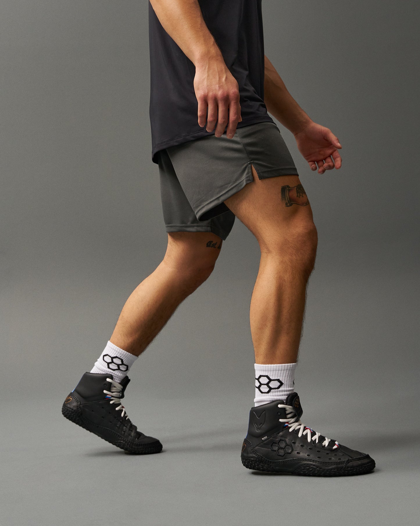 RUDIS 8" Mesh Shorts - Charcoal